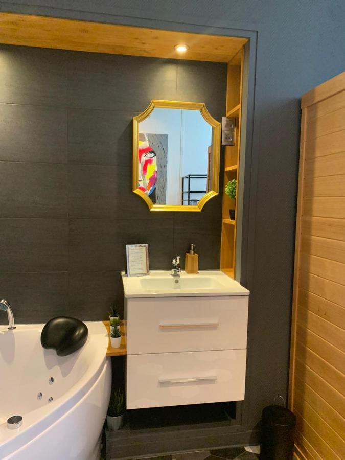 L'Appart D'Hugo Chambéry Extérieur photo
